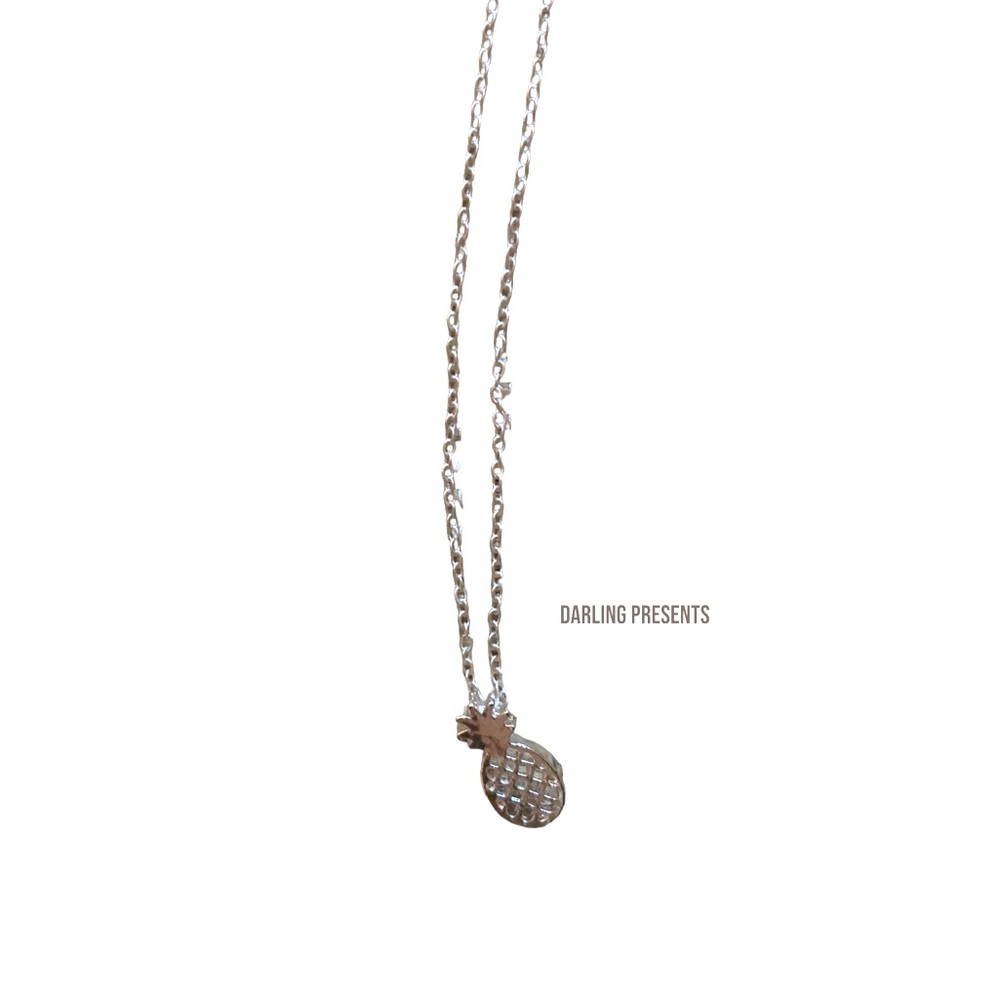 Etched Pineapple Necklace Women Color Silver